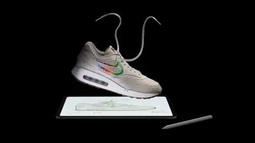 CEO Tim Cook mang giày Nike Air Max 1 thiết kế bằng iPad | KICKSPLANET