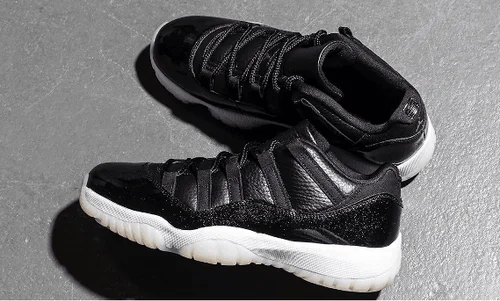The Air Jordan 11 Low “72-10” với sắc đen tuyền cực cuốn | KICKSPLANET