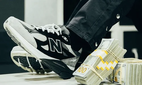 New Balance 990v3 “GR3YSCALE": Coming Soon | KICKSPLANET