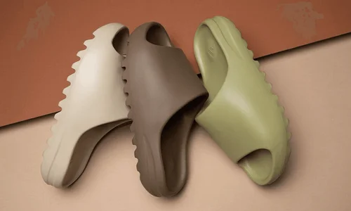 Nguồn gốc những đôi dép Yeezy HOT nhất hiện nay | KICKSPLANET