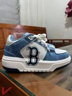 #402.signed_a12_c990b4843d.webp