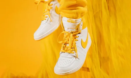 Hé lộ những hình ảnh chính thức đầu tiên của Nike Air Ship "University Gold" | KICKSPLANET