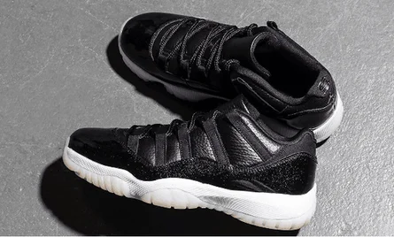 The Air Jordan 11 Low “72-10” với sắc đen tuyền cực cuốn | KICKSPLANET