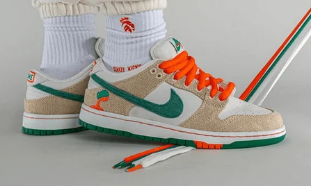 Những hình ảnh On Feet đầu tiên của Jarritos x Nike SB Dunk Low!! | KICKSPLANET