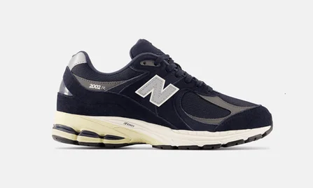 New Balance 2002R cùng concept “Eclipse” tuyệt vời trong mùa Thu | KICKSPLANET