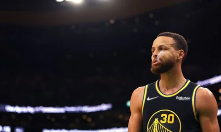 Stephen Curry viết tiếp câu truyện huyền thoại cùng Under Armour | KICKSPLANET