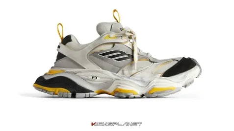 Balenciaga giới thiệu mẫu sneaker mới tại tuần lễ thời trang Paris | KICKSPLANET