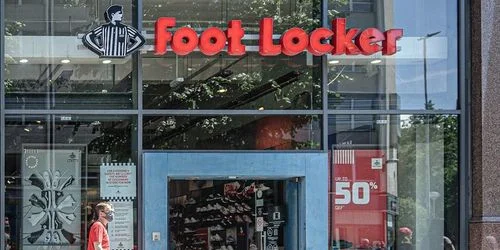 Phản hồi của Nike về thông tin sẽ rời khỏi chuỗi cửa hàng Foot Locker? | KICKSPLANET