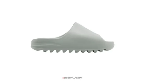 Yeezy Slide “Salt” phối màu mới sẽ ra mắt đầu 2024 | KICKSPLANET